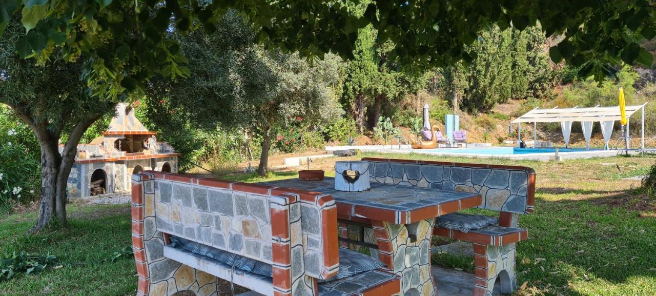 Greco Paradise Suites - Adult Only Nea Skioni Dış mekan fotoğraf